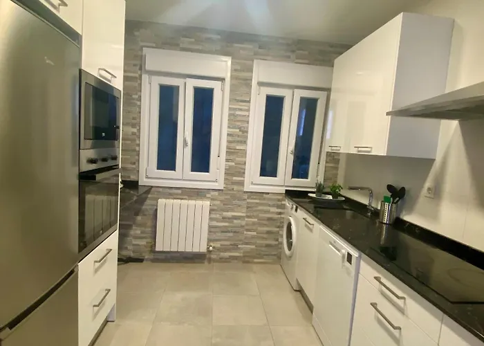 ホームステイ En Con Zonas Comunes Compartida Hp ビルバオ